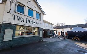 Twa Dogs Inn